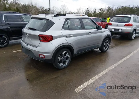 2024 Hyundai Venue Sel z USA, uszkodzony, nr VIN KMHRC8A37RU315689